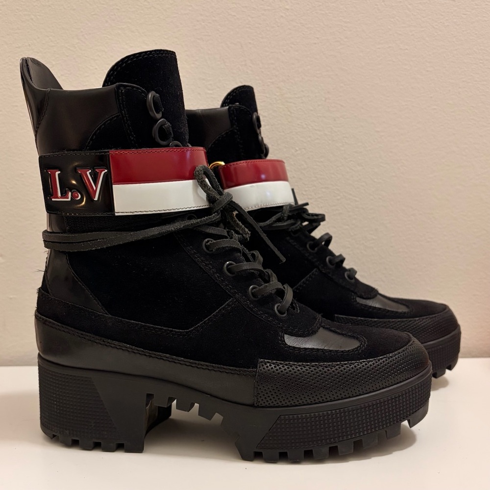 Louis Vuitton Laureate Boots